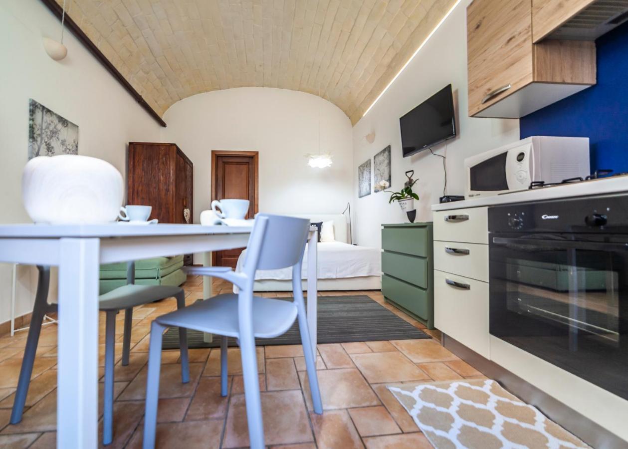 Suite Home Al Centro Di Sassari Zewnętrze zdjęcie