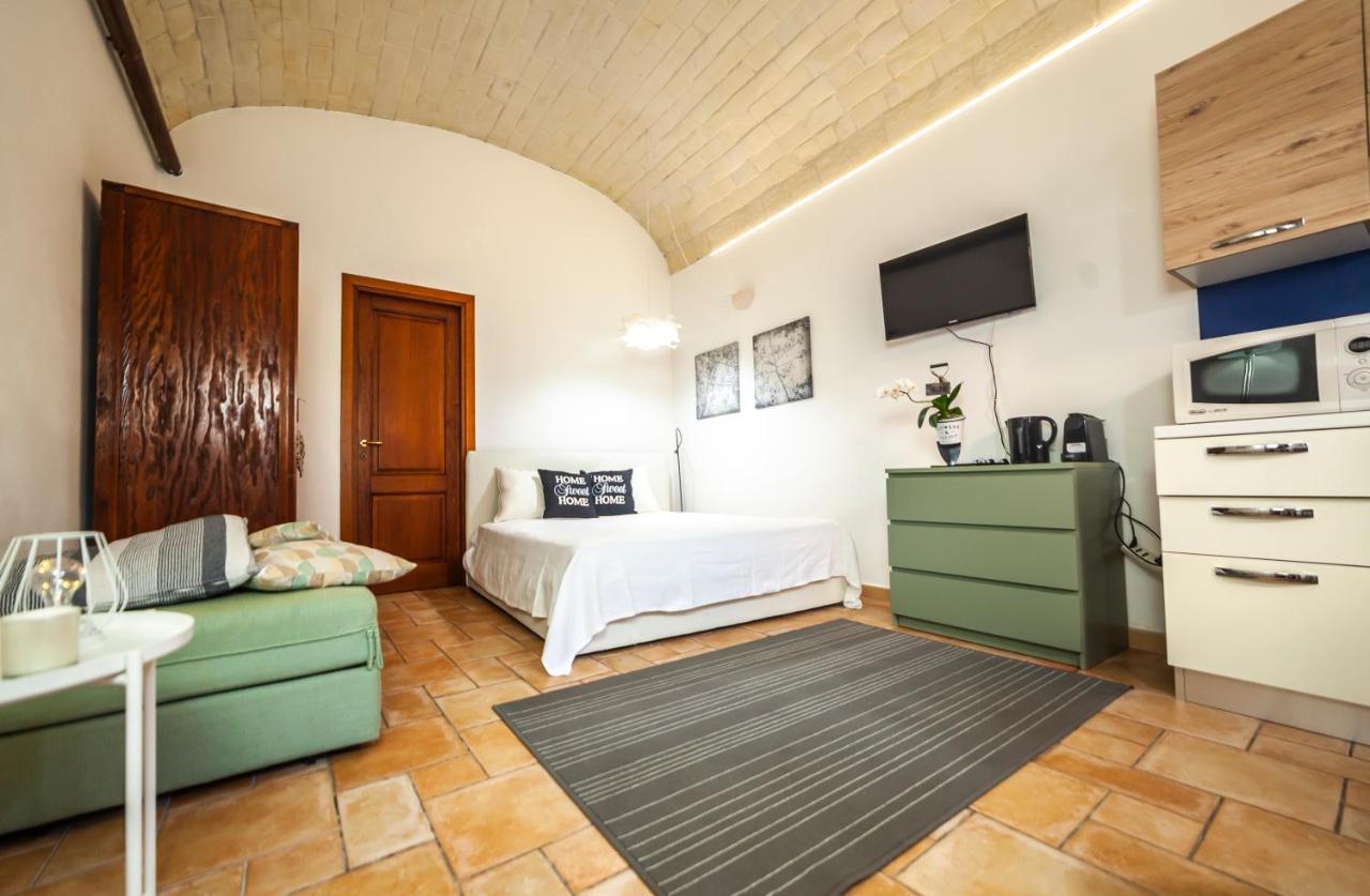 Suite Home Al Centro Di Sassari Zewnętrze zdjęcie