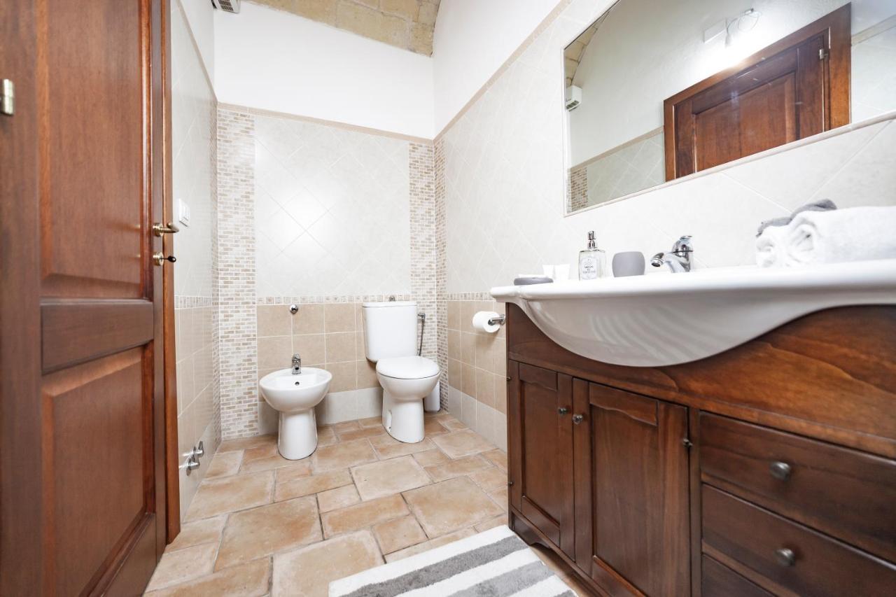 Suite Home Al Centro Di Sassari Zewnętrze zdjęcie