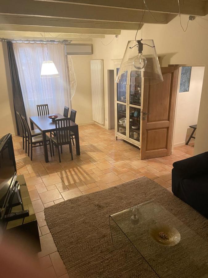 Suite Home Al Centro Di Sassari Zewnętrze zdjęcie
